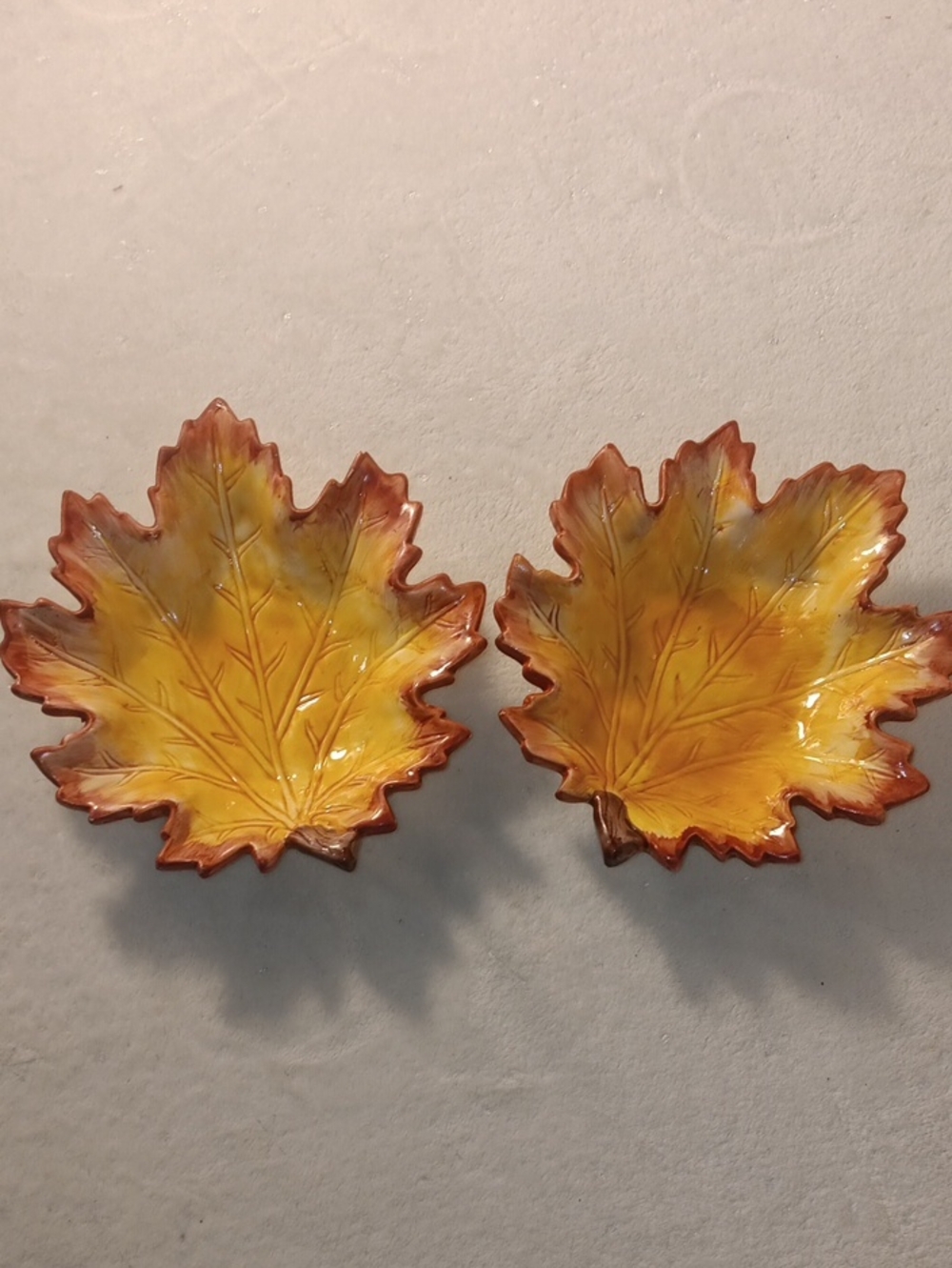Set of 2 Ceramic Maple Leaf Fall Decorative Bowls